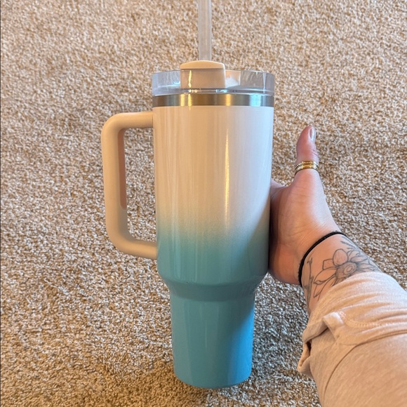 Stanley Aqua Ombre Travel Mug - Picture 5 of 7